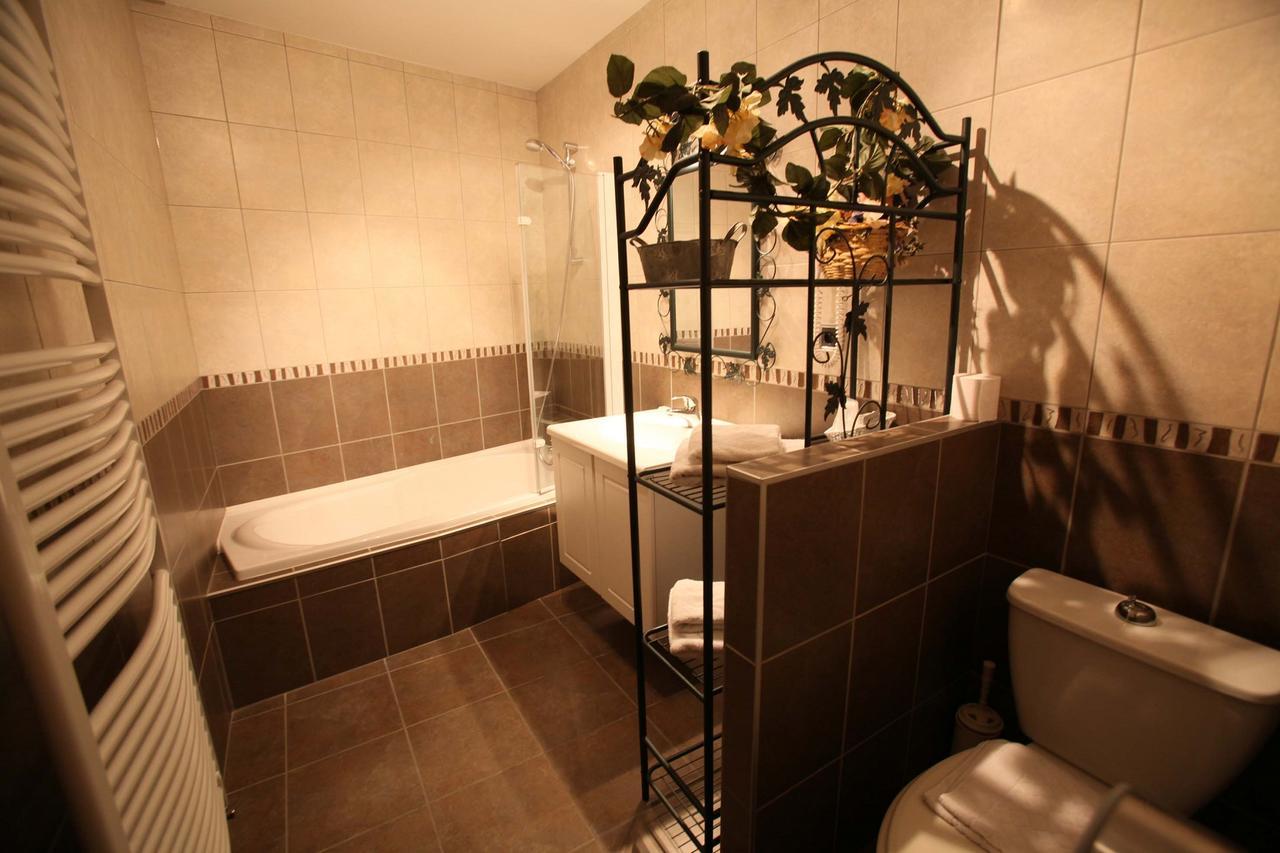 Hotel Logis Le Bourguignon Bèze Exteriér fotografie